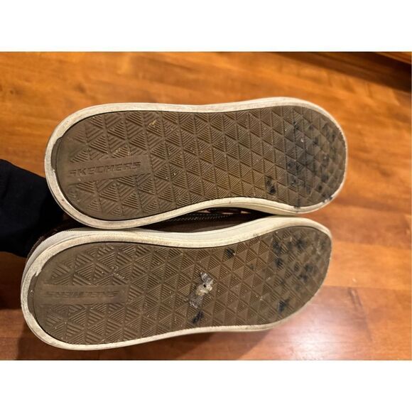 Men’s Skechers classic fit air cooled memory foam leather sneakers - Picture 5 of 5